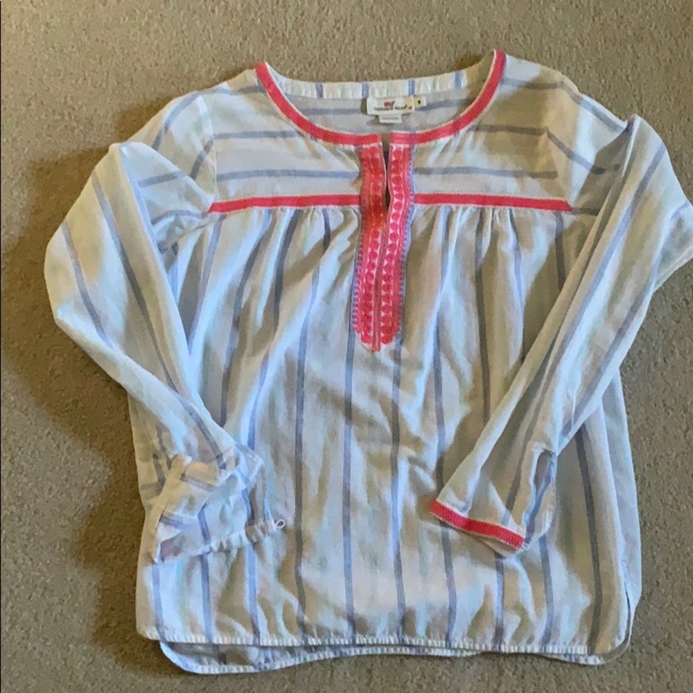 Vineyard vines top
